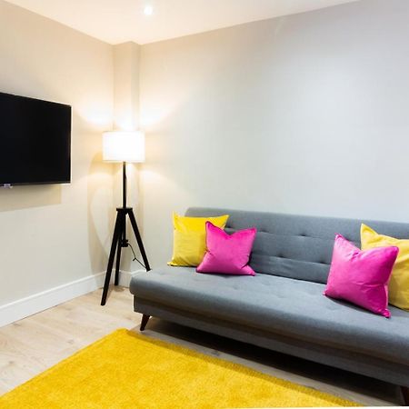 Guestready - Encantando O Apartamento 2Br No Newmarket Hall Dublin Dış mekan fotoğraf